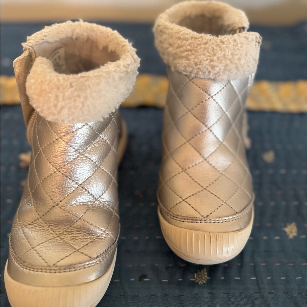 Chloe Cream Faux Fur Boots